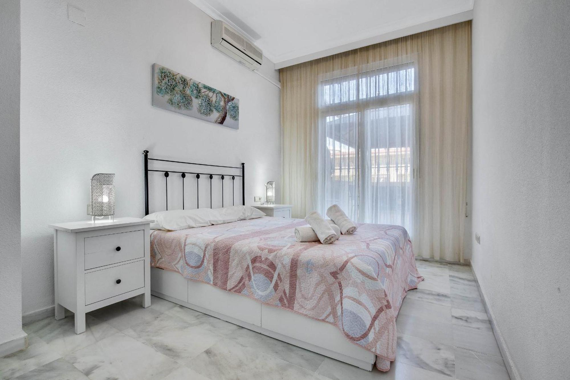 Apartamento 6 Con Wifi, Ac, Piscina Y Parking Gratis *